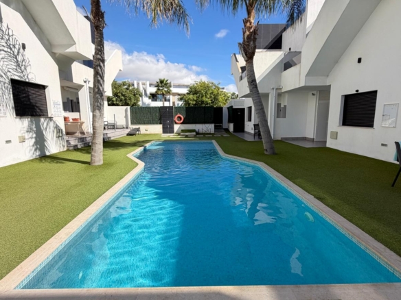 Resale: Prachtig instapklaar appartement in Lo Pagán