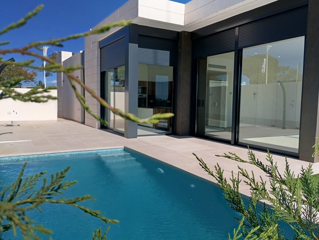 2 Mar De Alboran, stijlvolle villa’s met 3 slaapkamers en privézwembad op een toplocatie